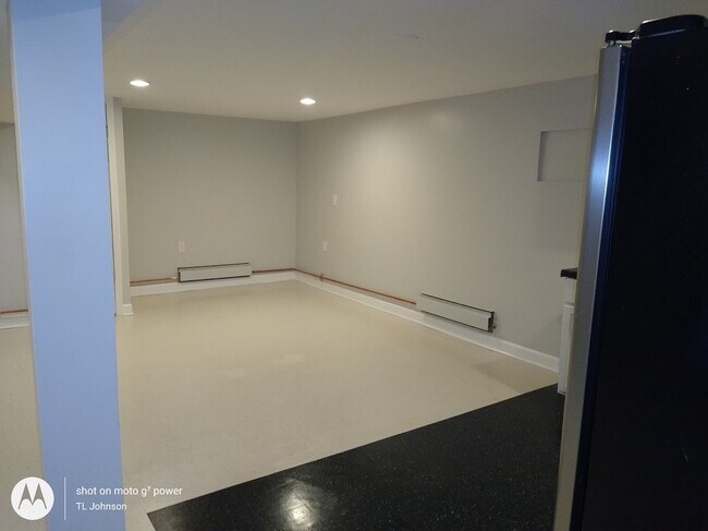 Building Photo - 8645 S Drexel Ave