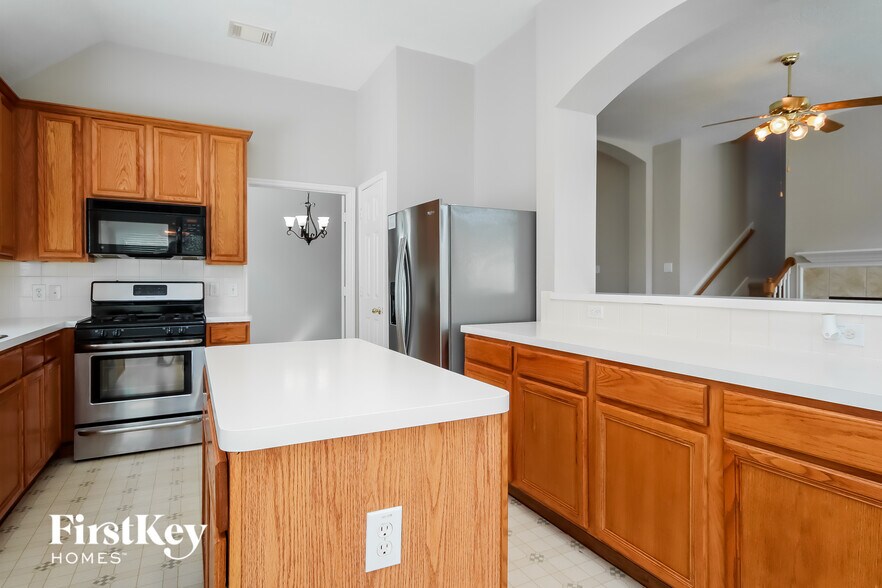 Building Photo - 11507 Chippewa Ridge Ct