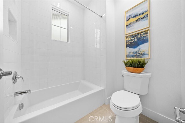 Building Photo - 206 Collino