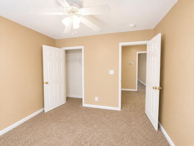 Building Photo - Spacious Ranch Living with Bonus Room & Big Backyard — Minutes from Fort Campbell!