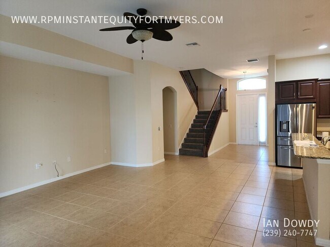 Building Photo - 8120 Banyan Breeze Way