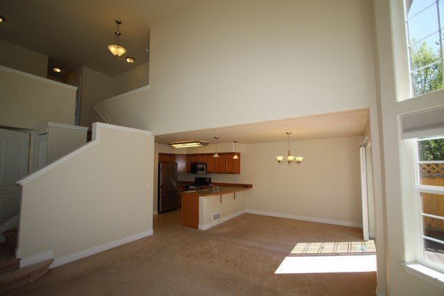 Building Photo - 3 Bedroom East Anchorage Condo!