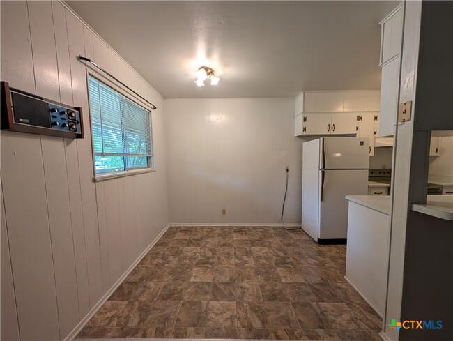 Building Photo - 165 Richter Ln