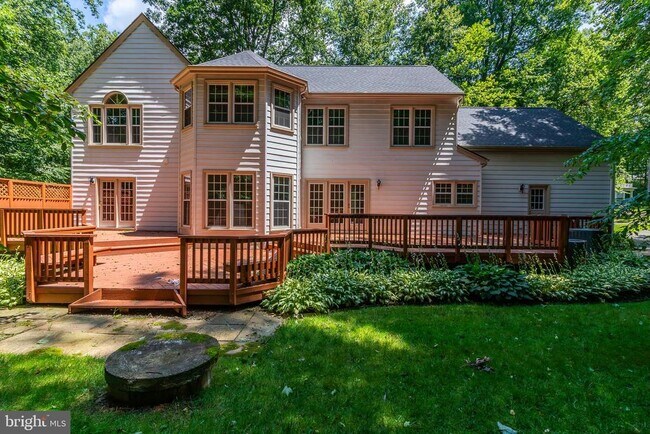 Building Photo - 7300 Scarlet Oak Ct