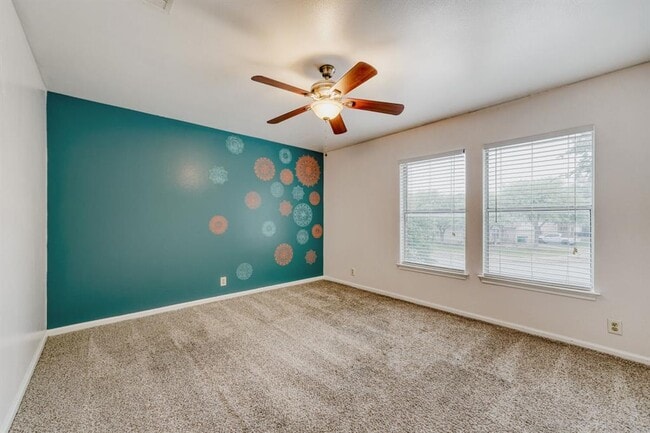 Building Photo - 928 Justeford Dr