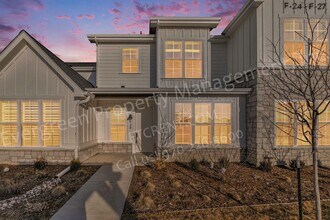 Building Photo - $500 Signing Bonus! | Beautiful Townhome in Kechter Farms!