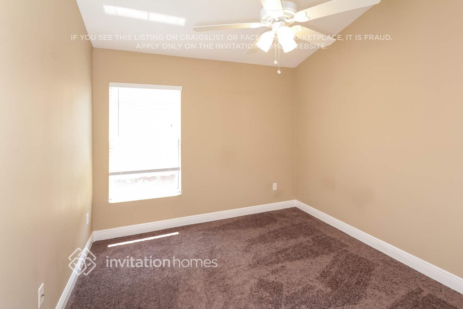 Building Photo - 5268 Layton Dr