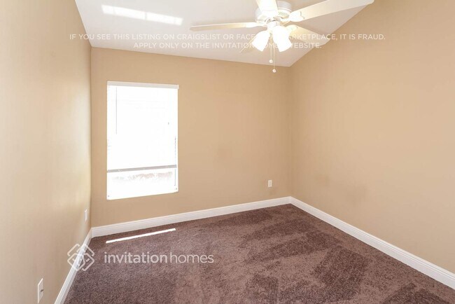 Building Photo - 5268 Layton Dr