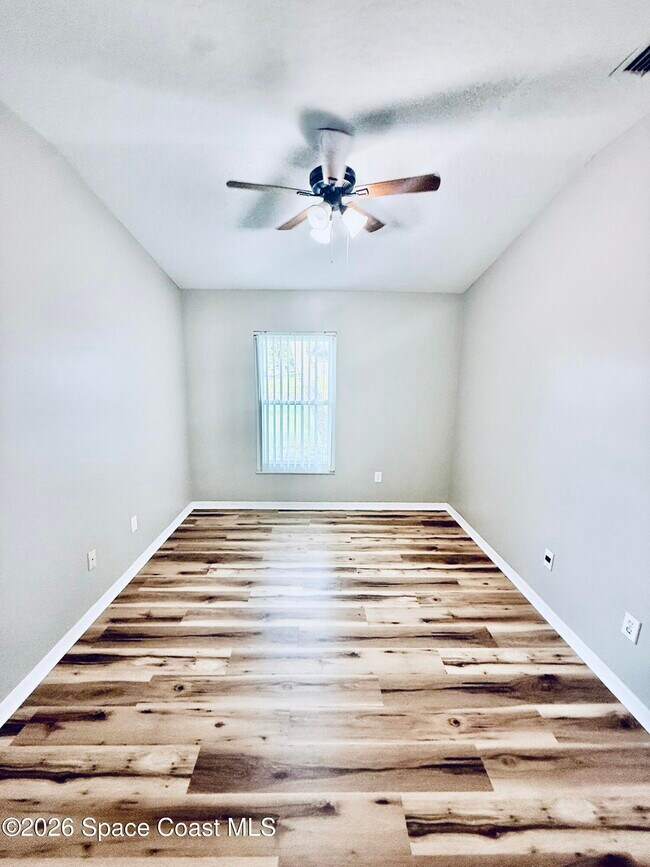 Building Photo - 1686 Rustic Way