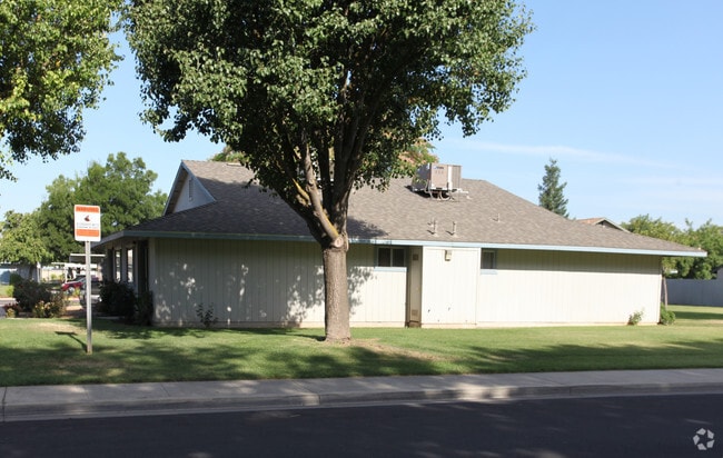 Greene Street Apartments - Greene Street Townhomes