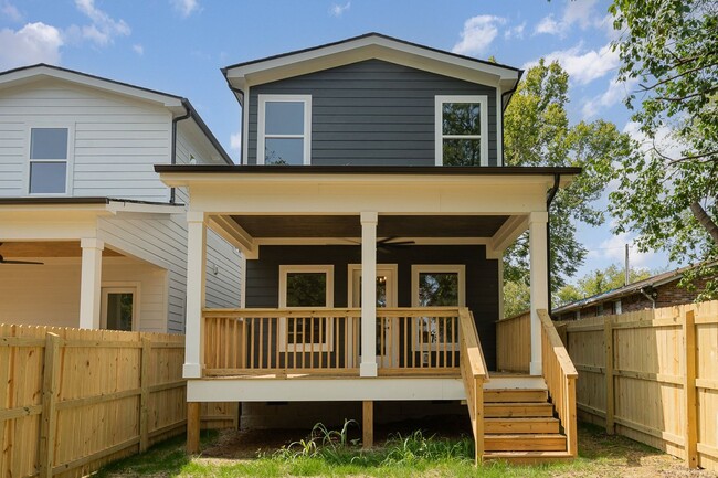 Building Photo - Beautiful New Build 4 Bedroom East Nashvil...