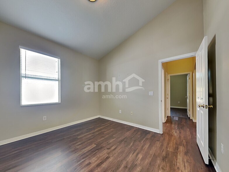 Building Photo - 7029 Monarch Park Dr