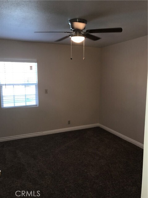 Building Photo - 1451 N Shaffer St