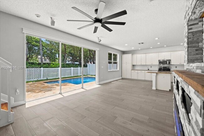 Building Photo - 5014 SW 155th Terrace