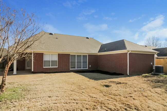 Building Photo - 1973 Chimneyrock Blvd E