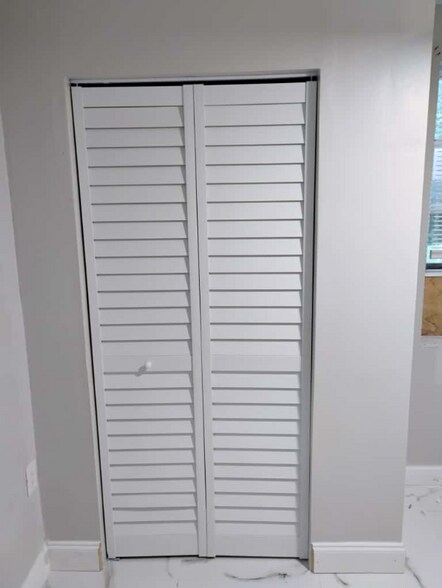 Building Photo - 1374 Agnes St