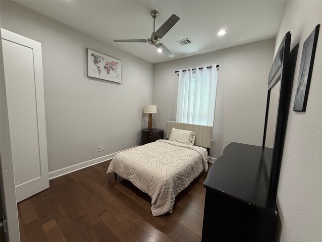 Building Photo - 4509 Rosemont St
