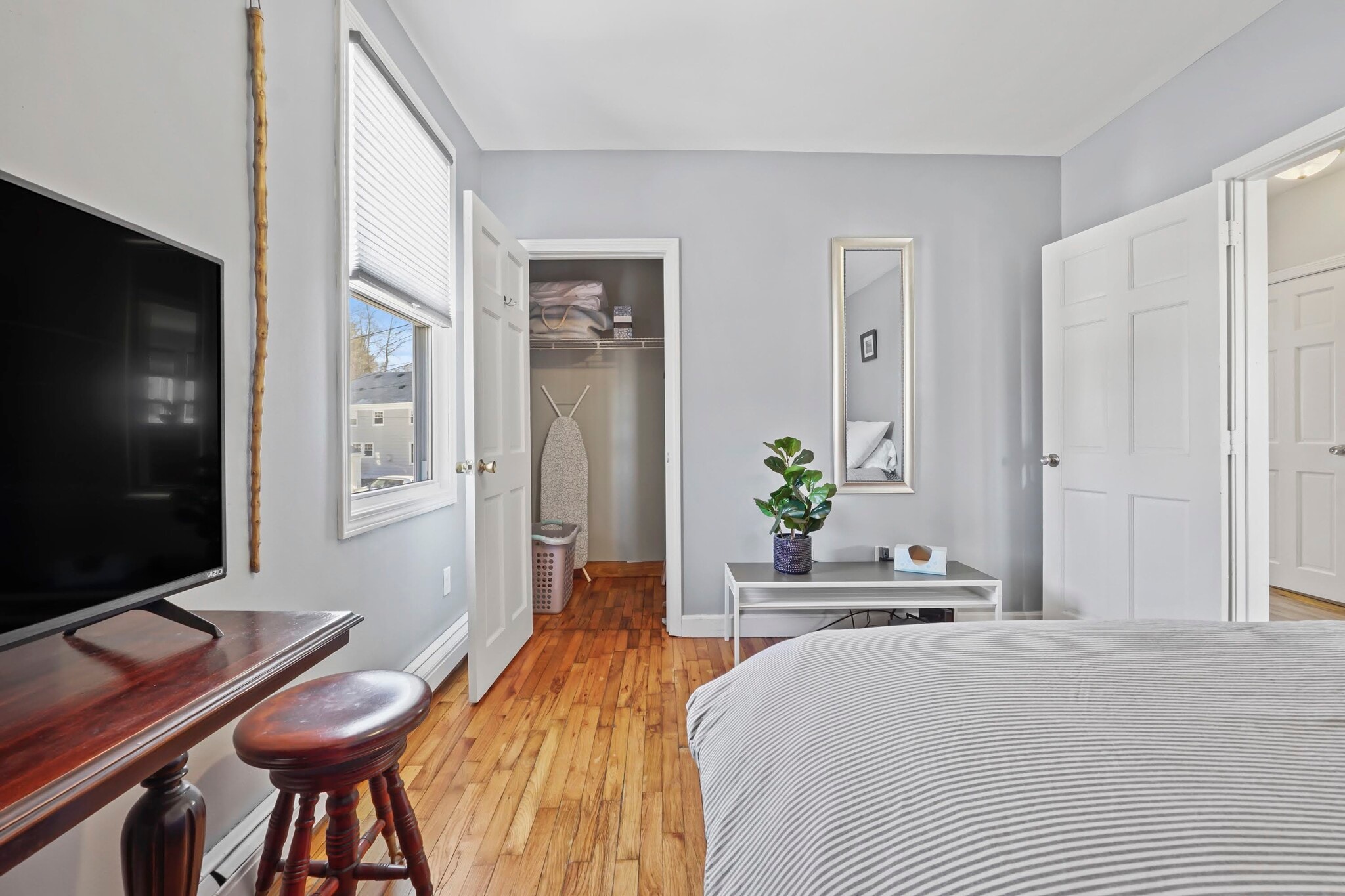 Building Photo - 372 Broadway