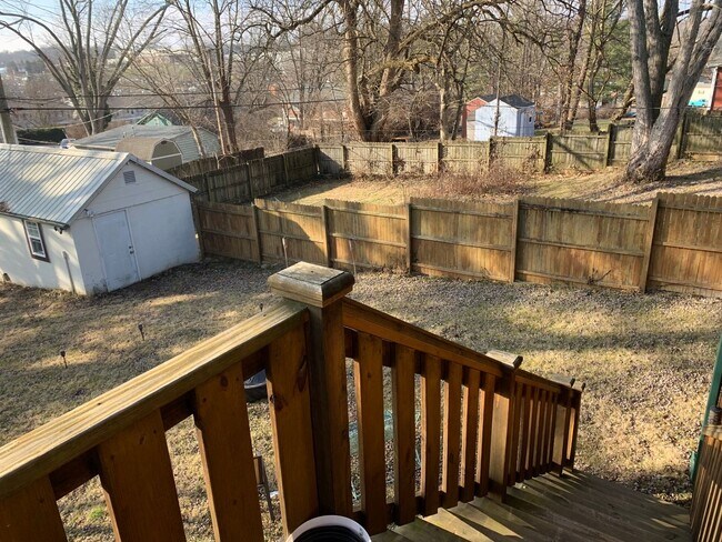 Building Photo - Spacious 3 bed/3 bath Home near Switchyard Park!