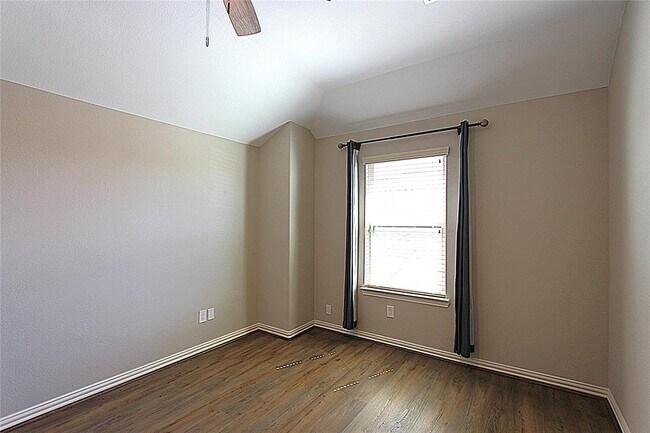 Building Photo - 19218 Presa Canyon Dr