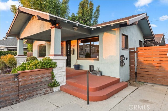 Building Photo - 736 Redondo Ave