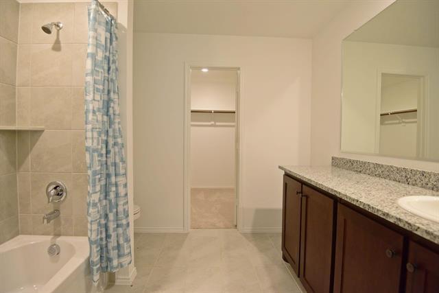 Building Photo - 14133 Aberavon Dr