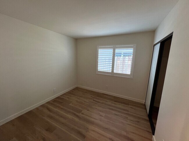 Building Photo - Great home in wonderful neighborhood - Cam...