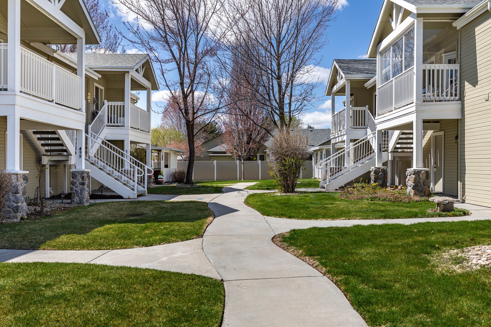 Building Photo - 509 State St