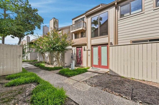 Building Photo - 1063 Country Pl Dr