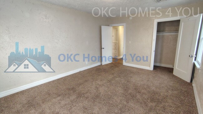 Building Photo - NW OKC 4 Bed Near I-44 & NW 23rd St.