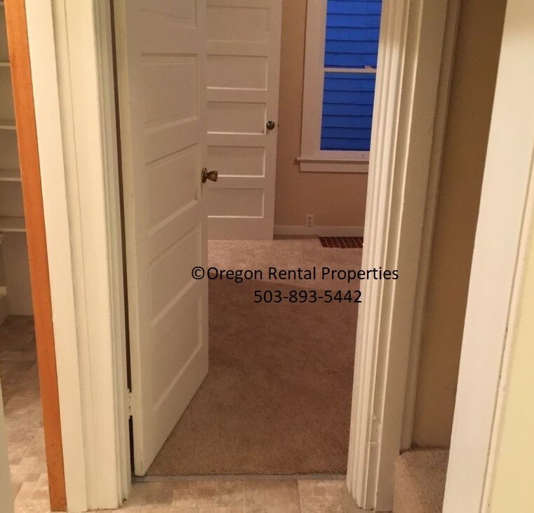 Building Photo - 4803 SE 79th Ave