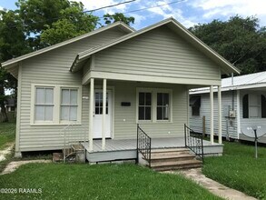 Building Photo - 250 Blanchard St