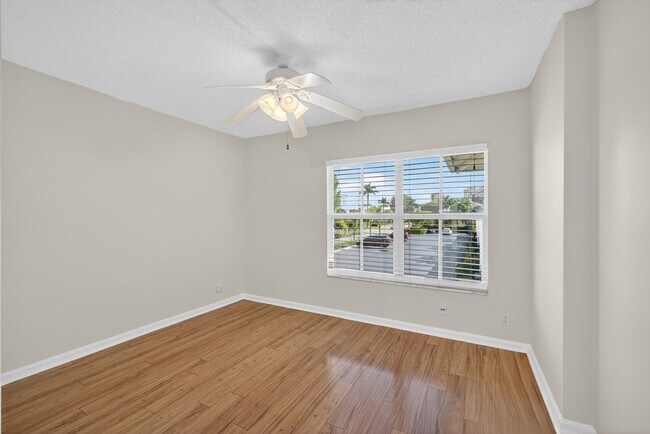 Building Photo - 1071 Sugar Sands Blvd