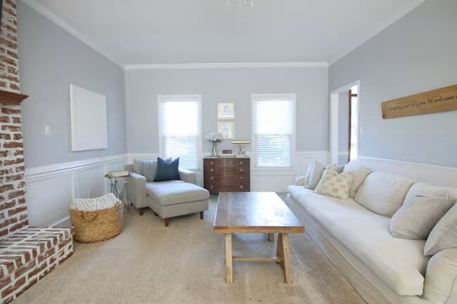 Building Photo - 4462 Cape Cod Dr