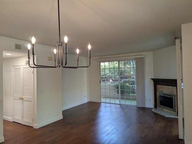 Building Photo - 24153 Del Monte Dr.