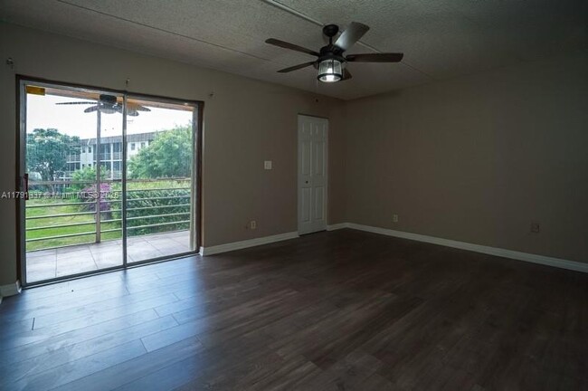Building Photo - 2200 Springdale Blvd