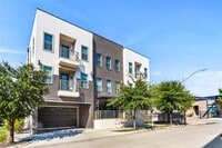 Building Photo - 2712 Wingate St