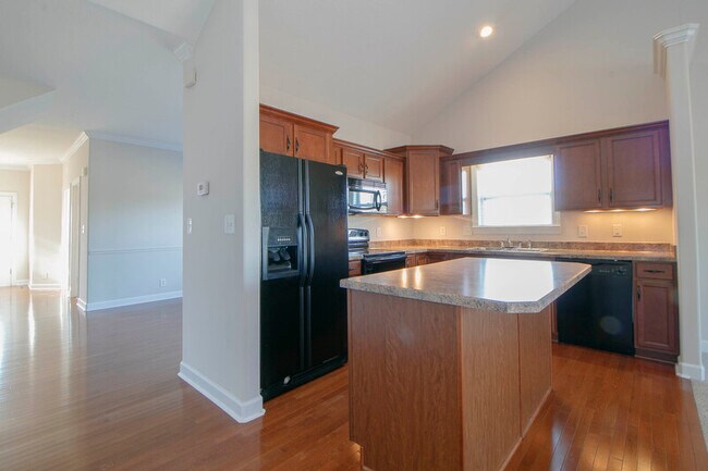 Building Photo - 115 Annalise Dr