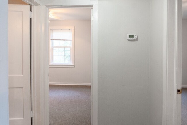 Building Photo - 414 Hayden Rd