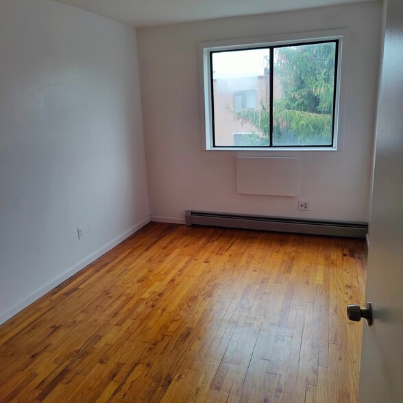 Bedroom 2 rear - 2356 79th St