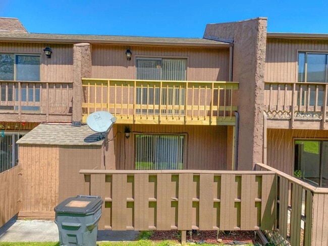 Building Photo - 746 M.L.K. Jr Blvd