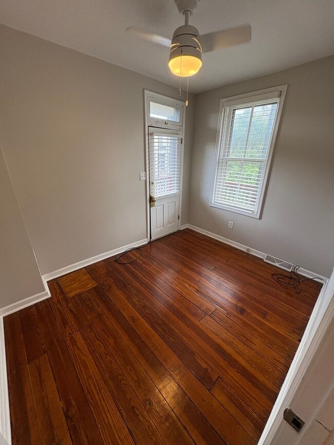 Building Photo - Beautiful 3 Bedroom on Susquehanna