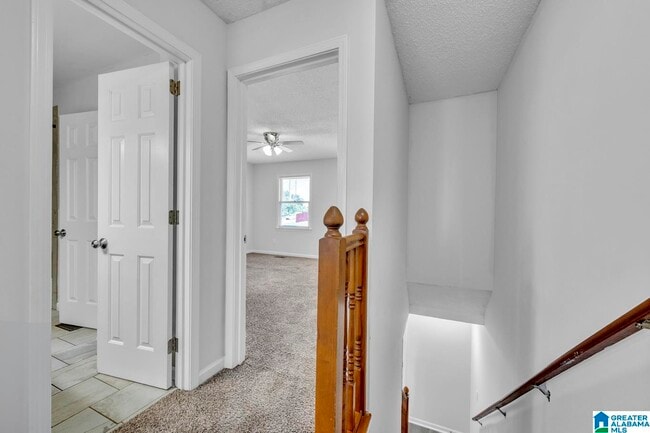Building Photo - 2555 Hampstead Dr