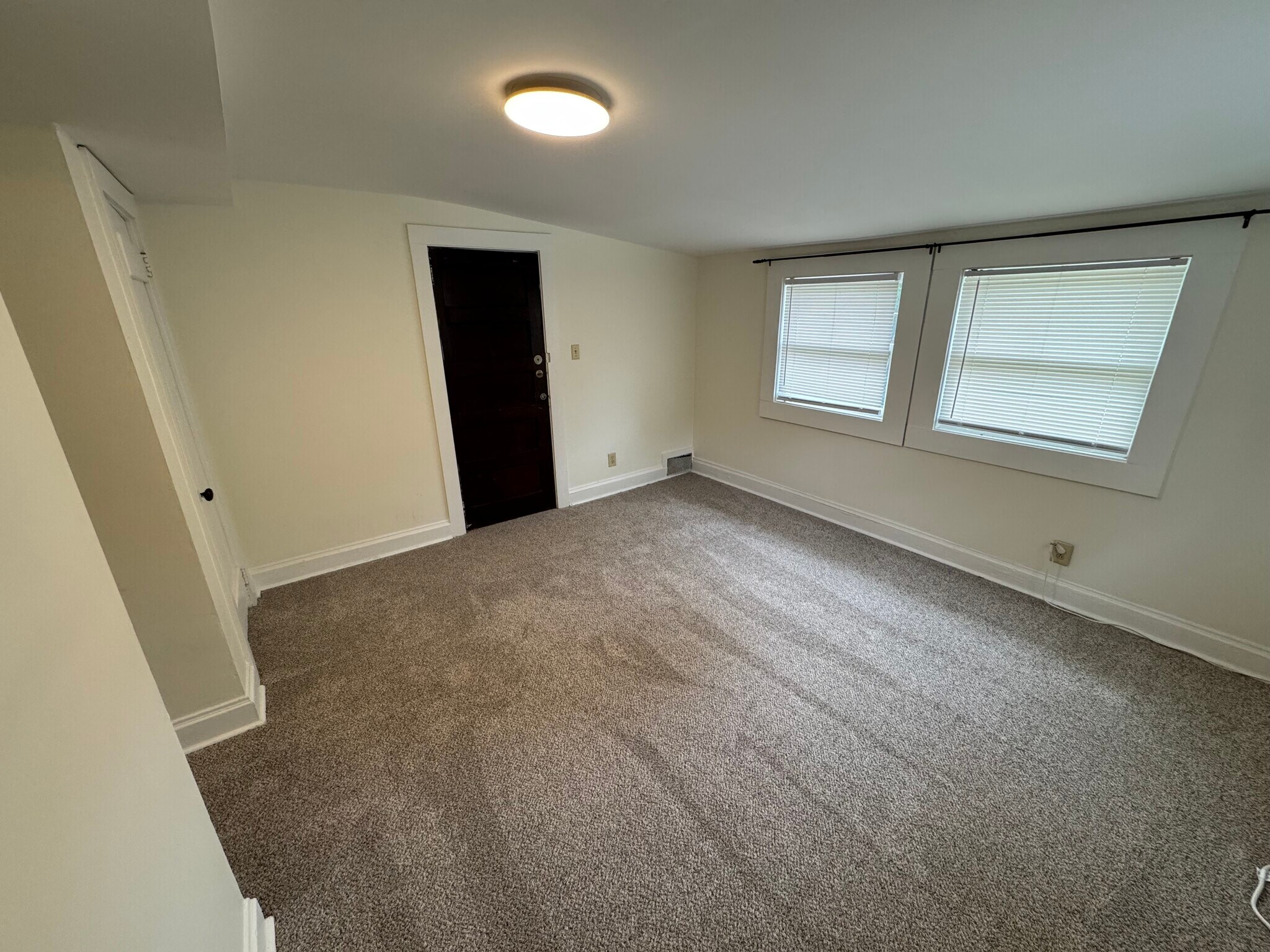 Building Photo - 75 Lanier St