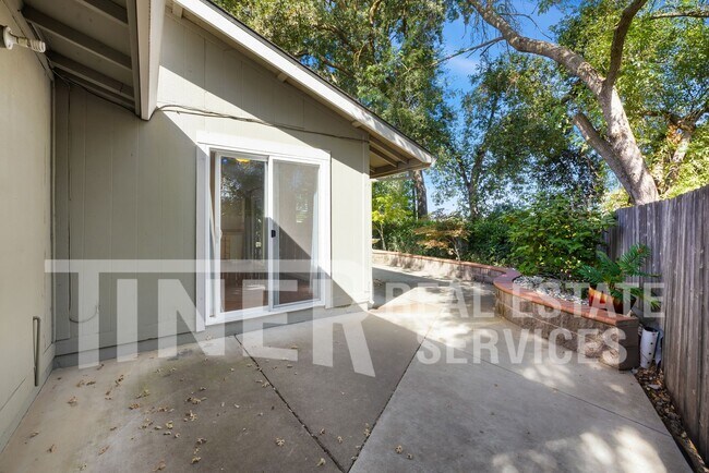 Building Photo - 10299 Octavia Way