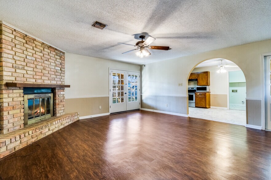 Building Photo - 314 San Carlos Cir