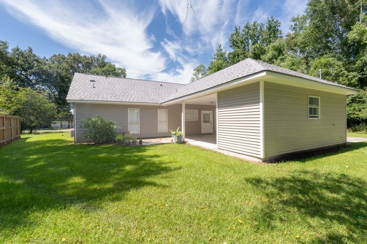 Building Photo - 38494 Ruby Dr