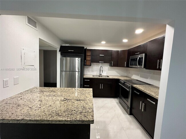 Building Photo - 7051 Environ Blvd