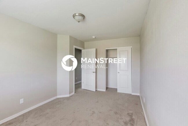 Building Photo - 3 Bedroom Pet-Friendly Home in Phoenix, AZ...