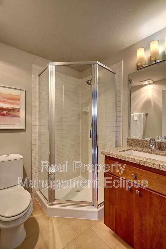 Building Photo - 7745 Sand Point Way NE